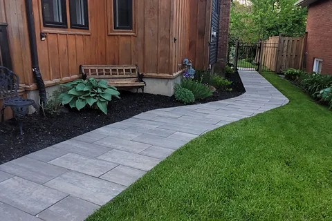 33 Rosedale Avenue, ON L2P 1Y6