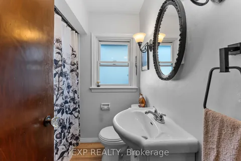 304 Kingsway Street, ON L3B 3N9