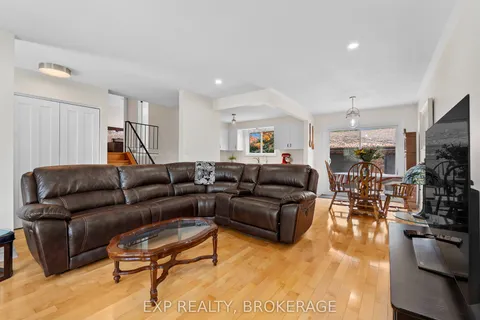 418 KNIGHTSBRIDGE Road, ON K7M 5S7