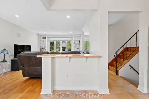 418 KNIGHTSBRIDGE Road, ON K7M 5S7