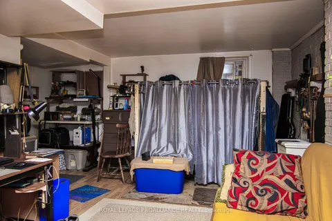 166 West Street, ON K8V 2M7