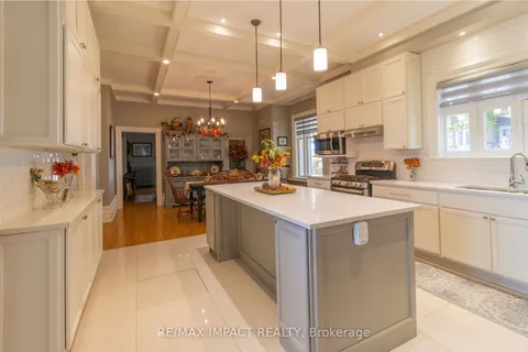 33 Division Street, ON K0K 1S0