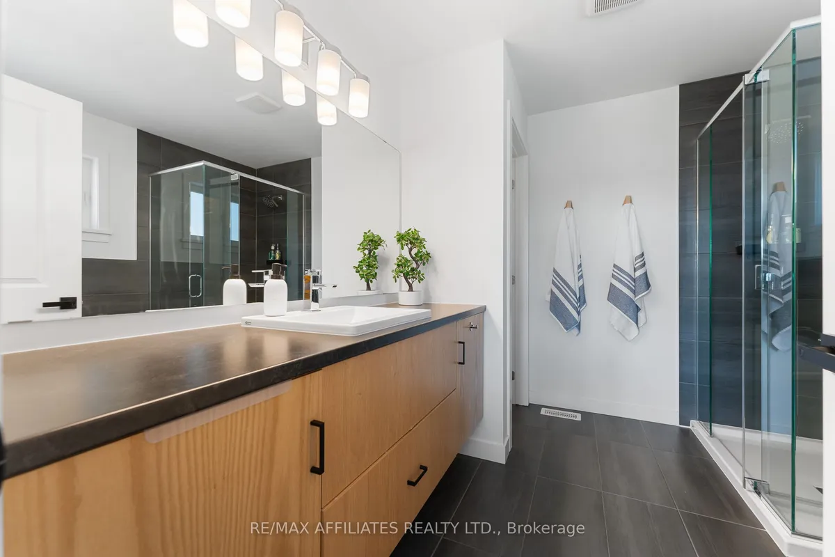 17 Fanning Street, ON K7C 0J2