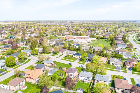 83 Lori Boulevard, ON K9V 6V7