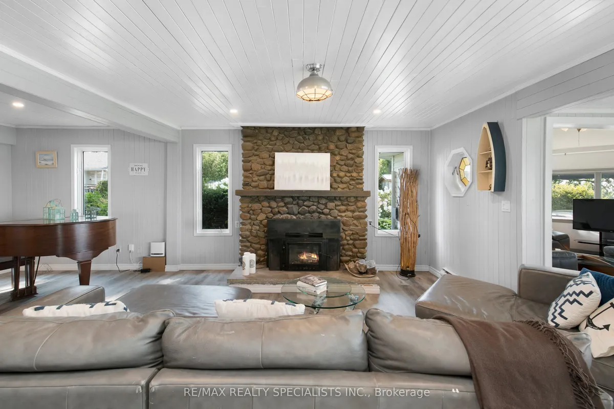 659 McCracken Road, ON N9Y 2N9