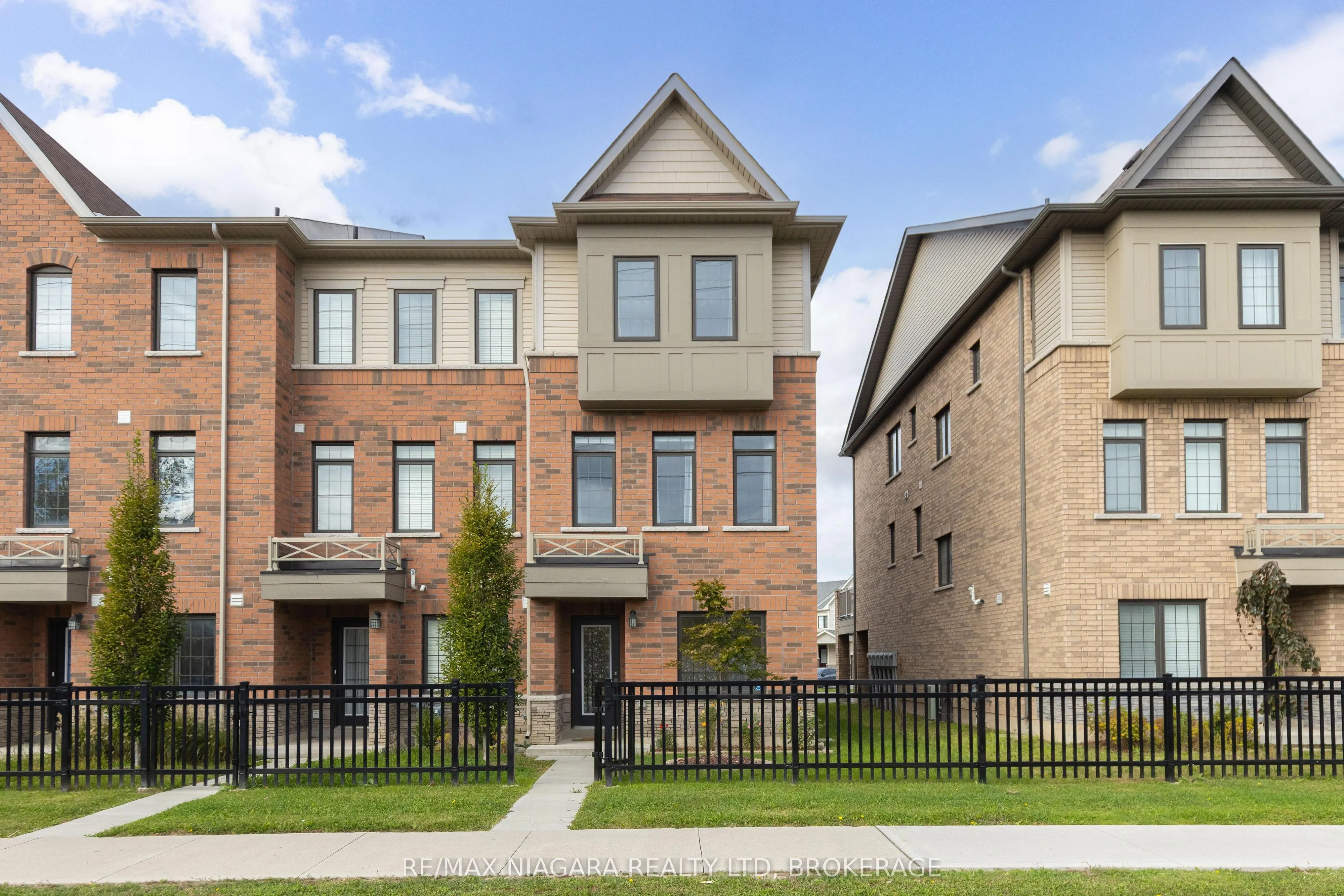 8317 Mulberry Drive, ON L2H 3S9