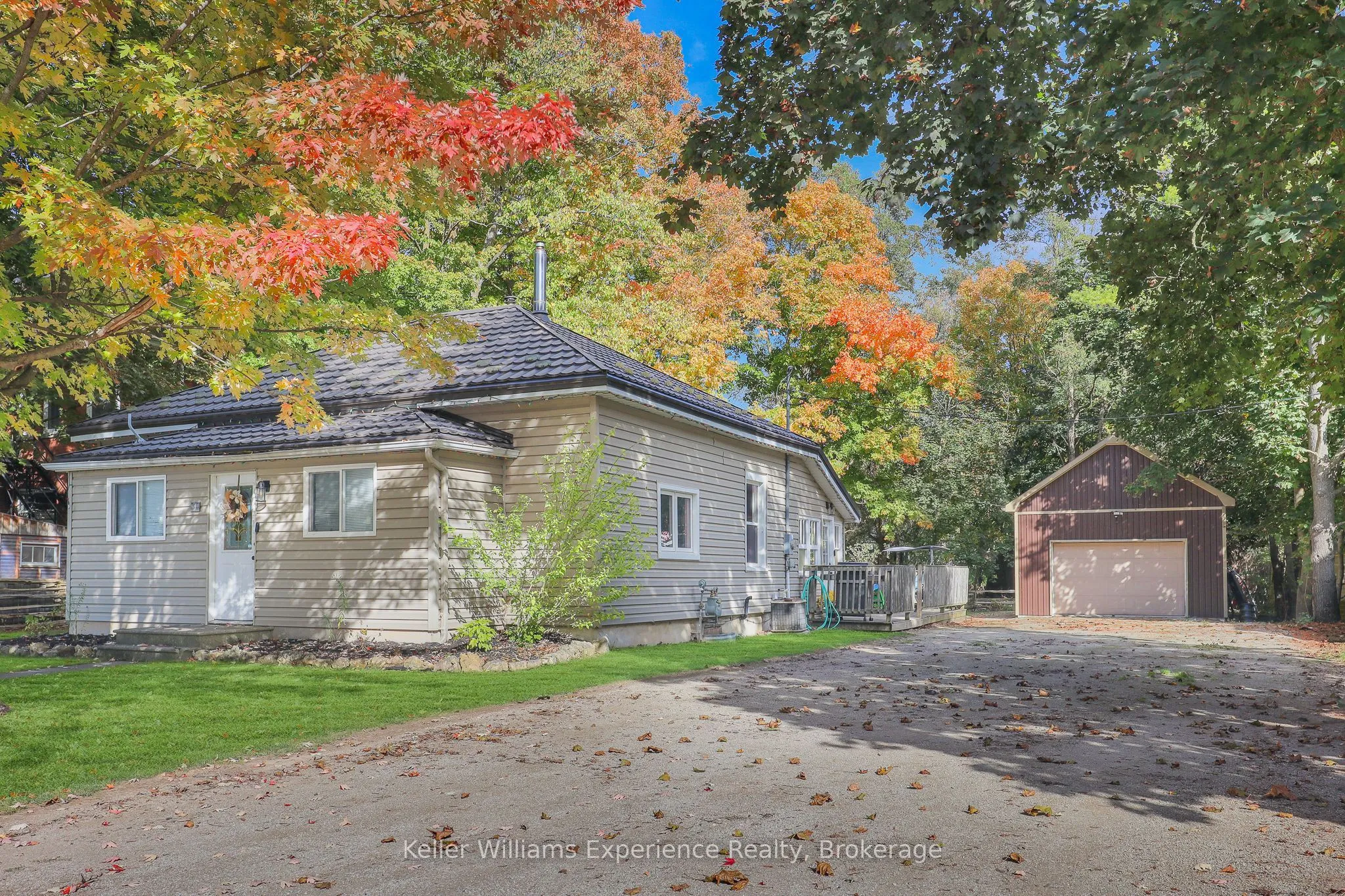 31 Yonge Street, ON N0H 2N0