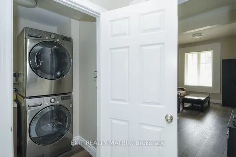 1429 Meadow Drive, ON K4P 1B1