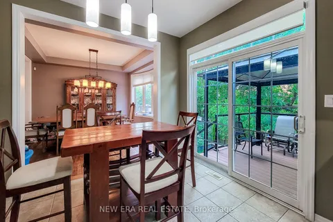 128 Montreal Circle, ON L8E 0C8