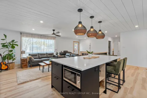 31 Sprucedale Street, ON K0L 1M0