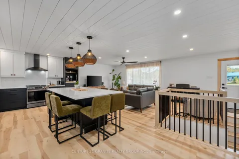 31 Sprucedale Street, ON K0L 1M0