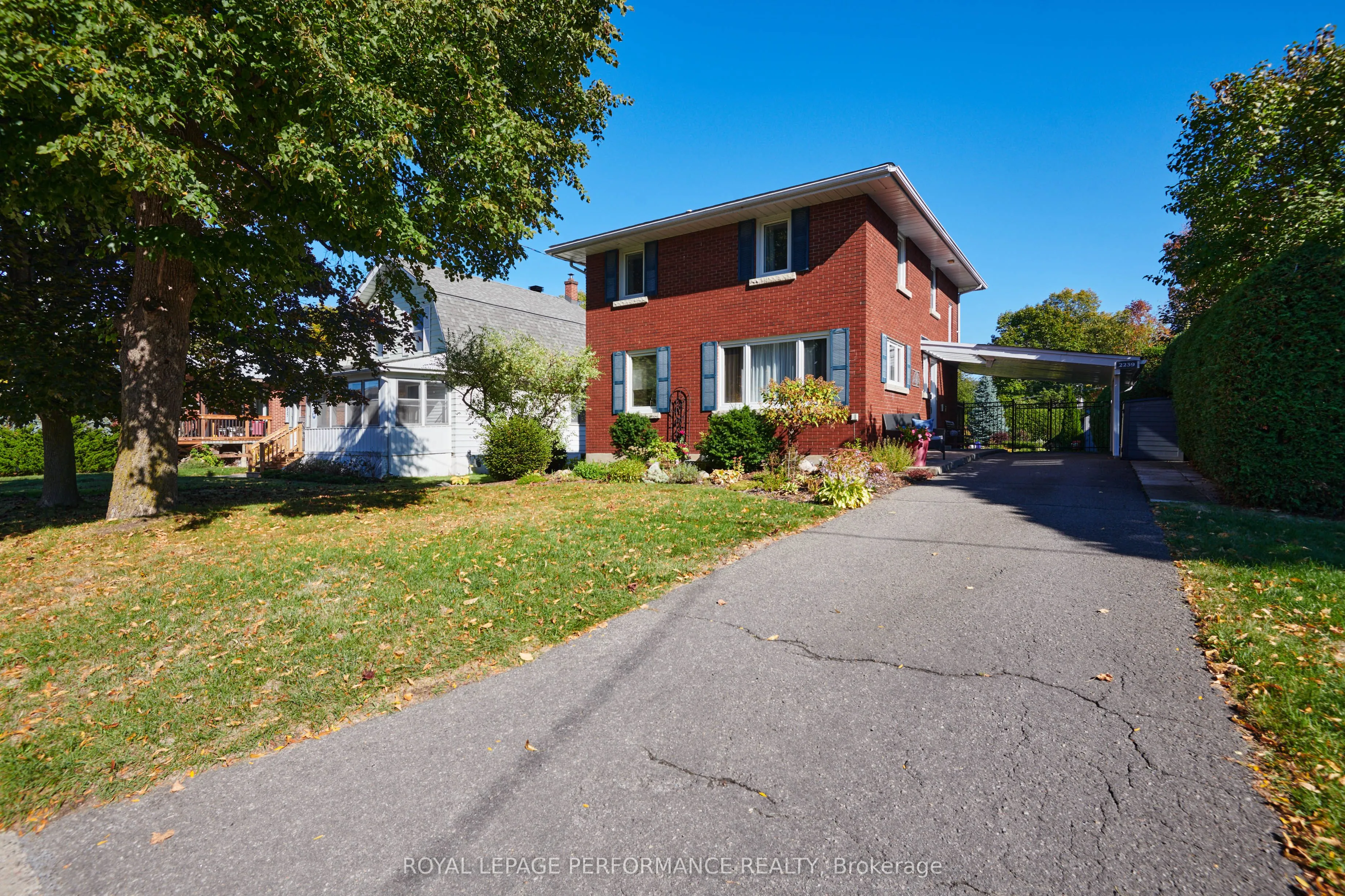 2239 Webster Avenue, ON K1H 7H1