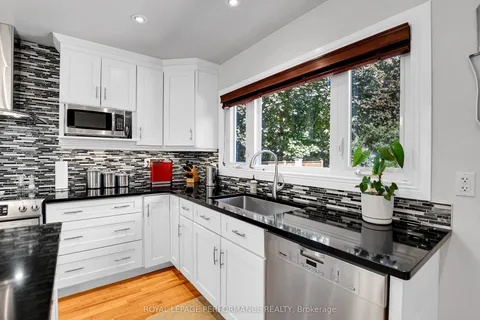 2239 Webster Avenue, ON K1H 7H1