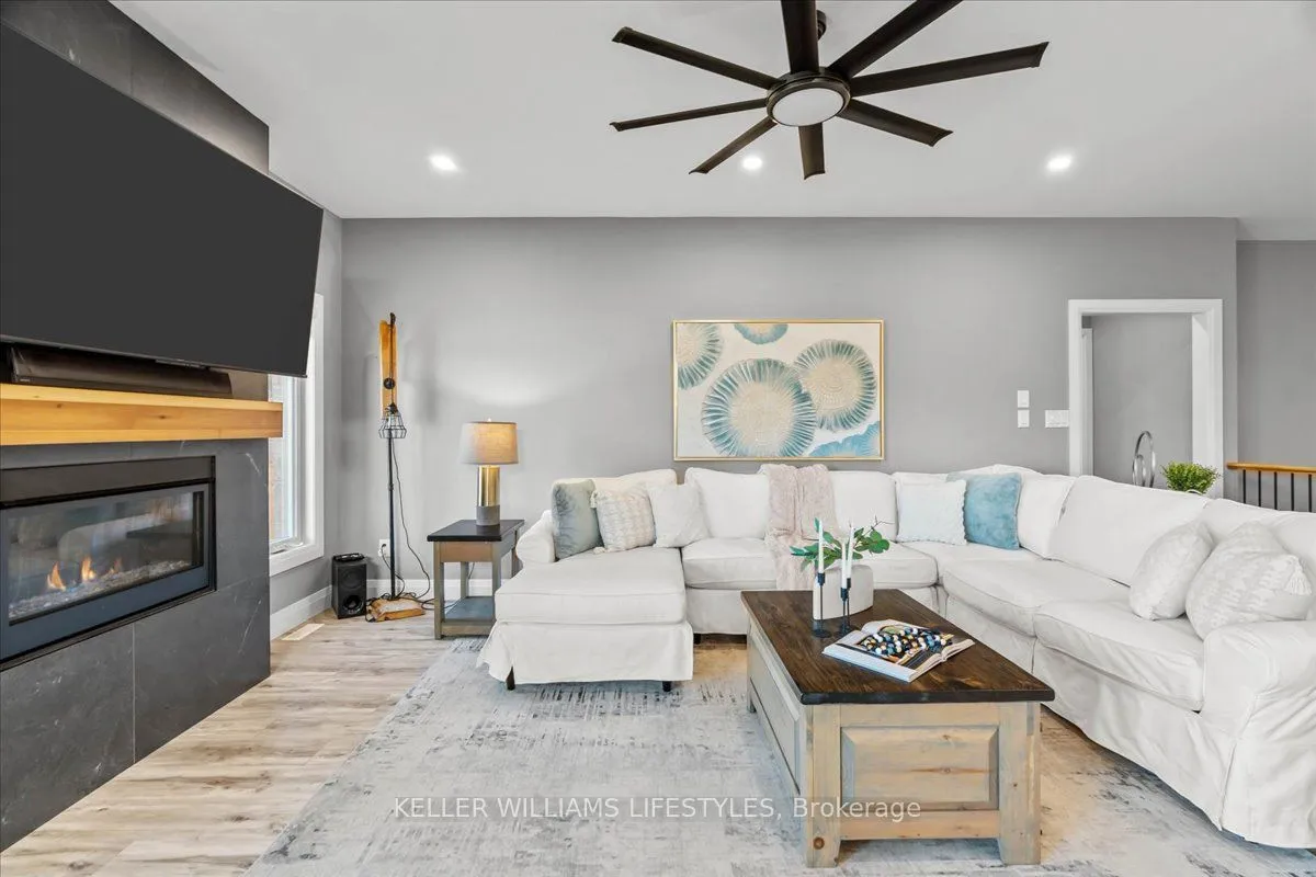 92 Queen Street, ON N0M 1A0