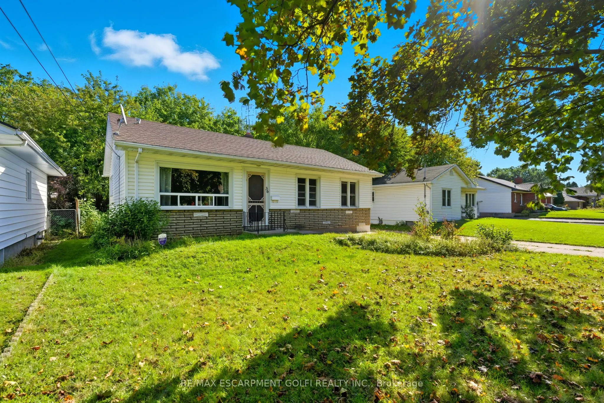 36 Woodelm Drive, ON L2M 4N3