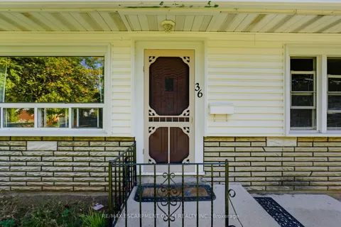 36 Woodelm Drive, ON L2M 4N3