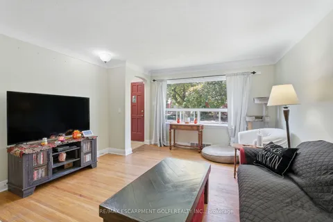 36 Woodelm Drive, ON L2M 4N3