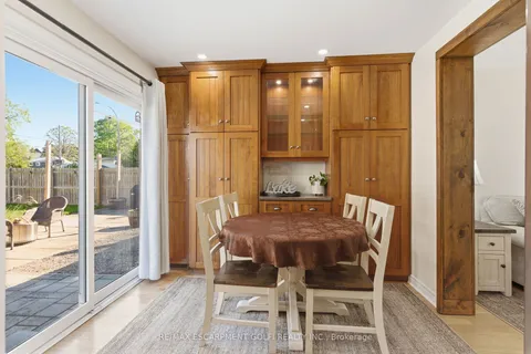 23 Glengrove Avenue, ON L3M 4L6