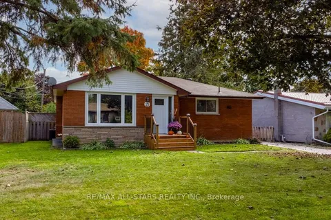 25 Maryknoll Avenue, ON K9V 1A7