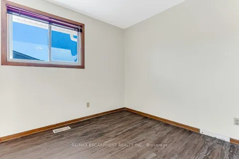 12 Shoreline Drive, ON L2N 3V8