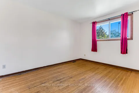 12 Shoreline Drive, ON L2N 3V8