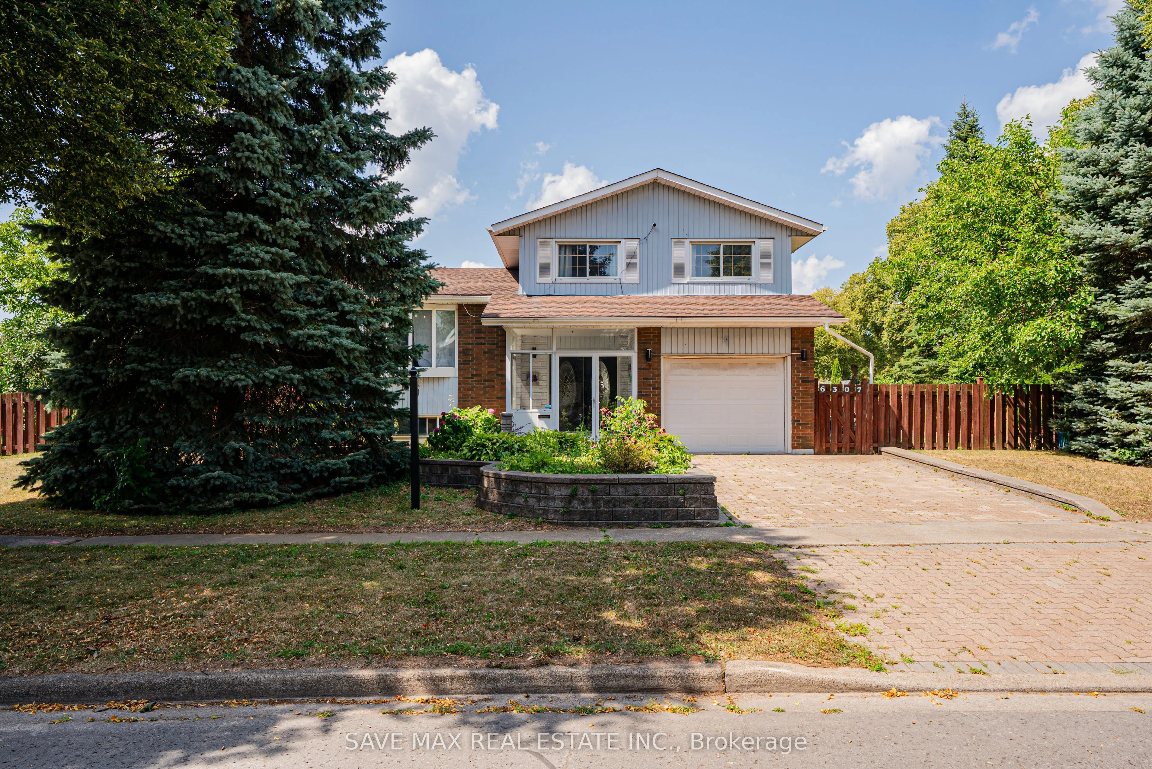 6307 Carolyn Avenue, ON L2E 5H6