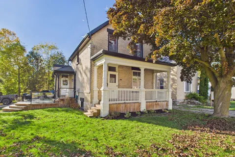 318 11th Avenue, ON N4N 2R5