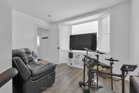 76 Princess Street, ON K8V 1T4