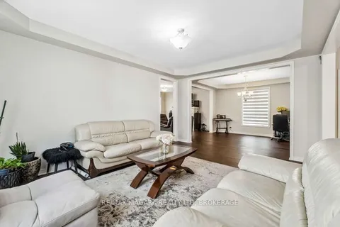 1 Hopkins Street, ON L2V 0E6