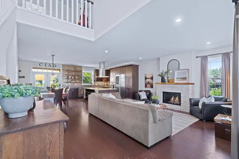 24 THIMBLEWEED Drive, ON N0M 1G0