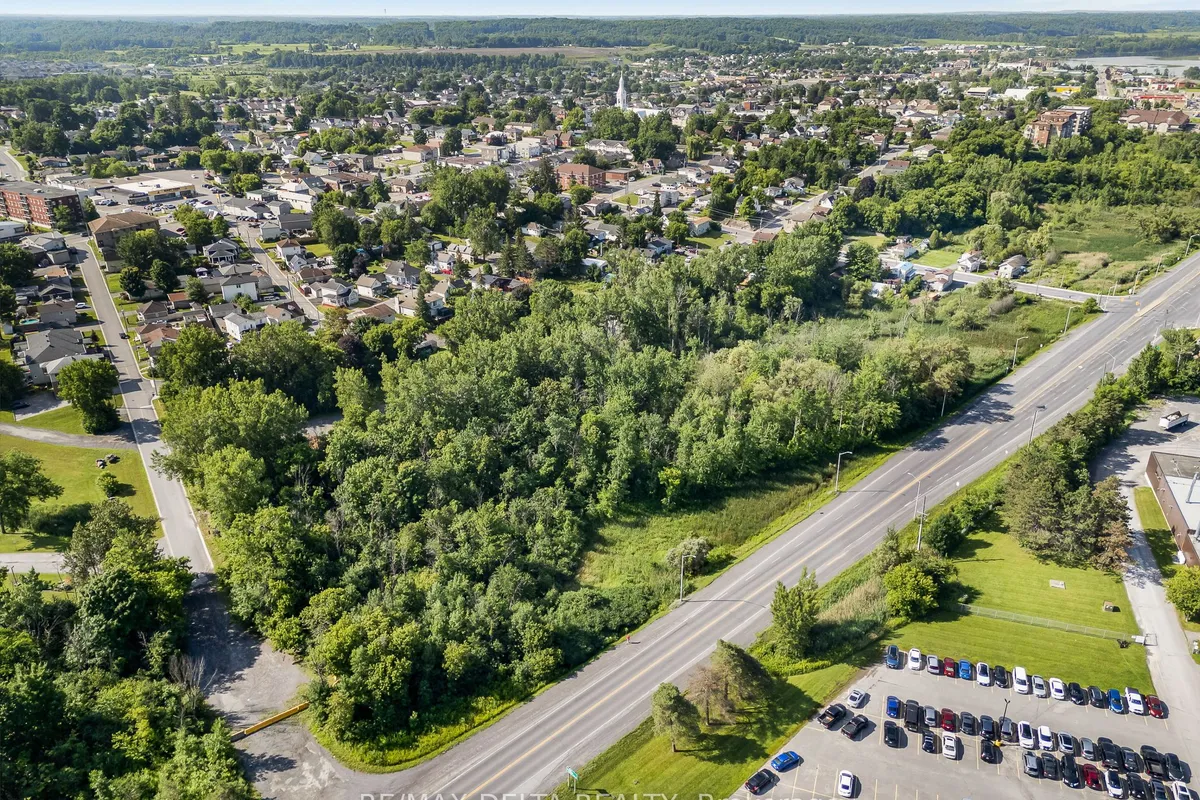 125 Edwards Street, ON K4K 1J1