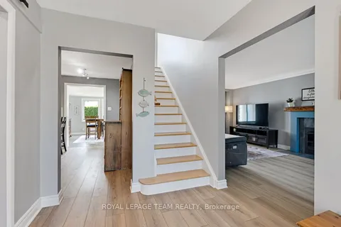 3 Roberta Crescent, ON K2J 1G5