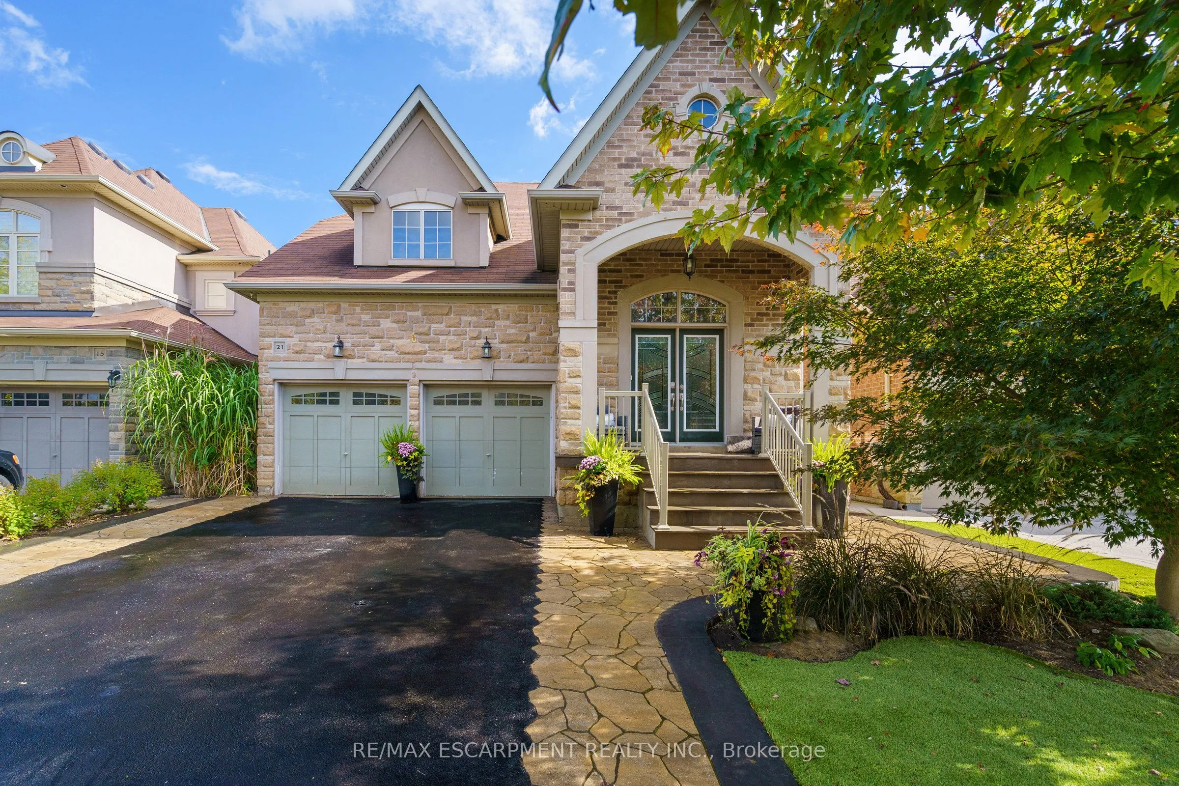 21 Shade Forest Trail, ON L9B 0E5