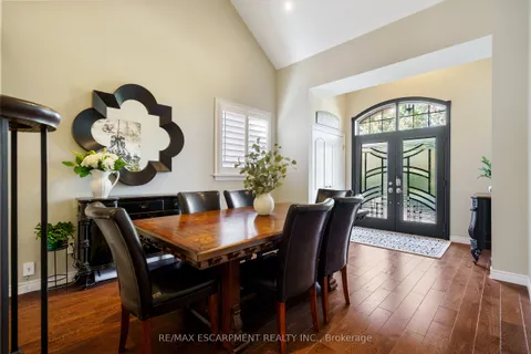 21 Shade Forest Trail, ON L9B 0E5