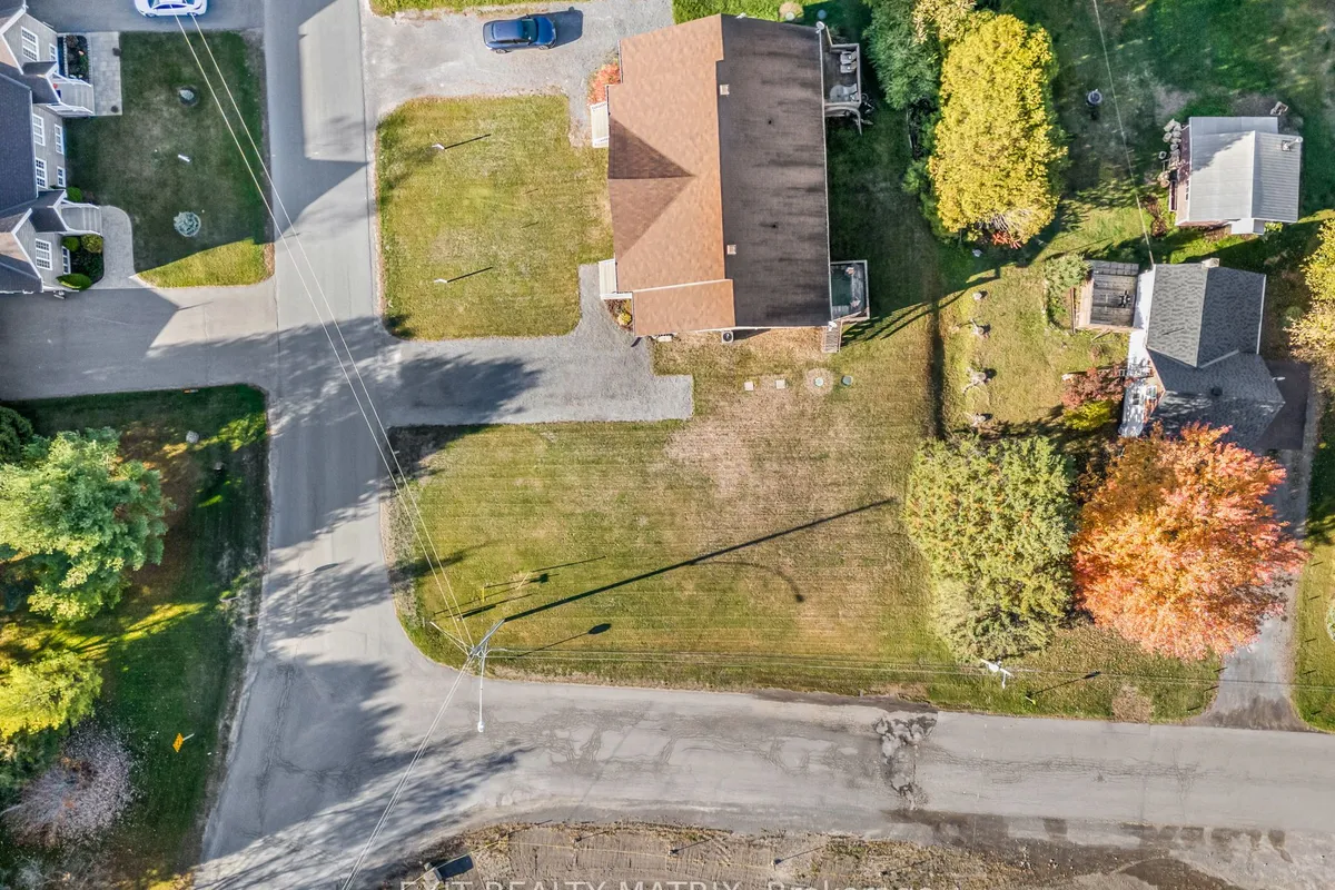 6 Telegraph Crescent, ON K0B 1A0