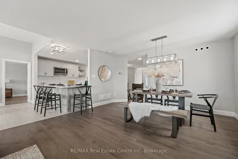 218 Bridge Crescent, ON N0G 2P0