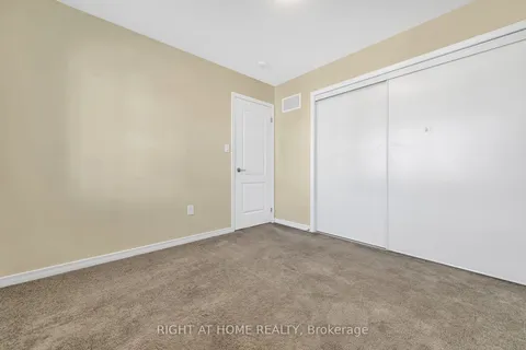 32 Mccargow Drive, ON N3W 0C3