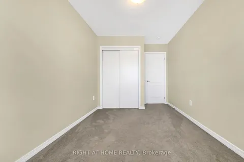 32 Mccargow Drive, ON N3W 0C3