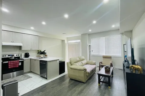 40 Sun Haven Lane, ON L2V 0K6