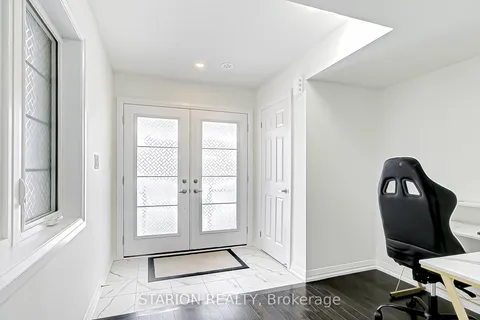 29 Granville Crescent, ON N3W 0J5