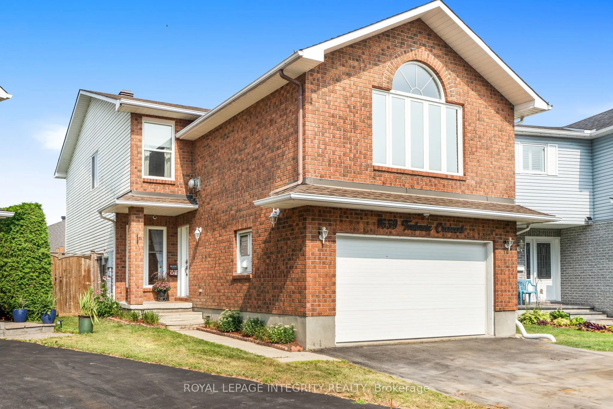 1659 Toulouse Crescent, ON K1C 6K5
