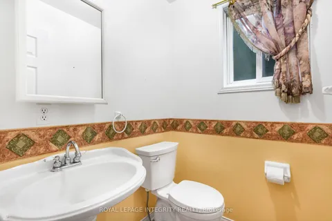 1659 Toulouse Crescent, ON K1C 6K5