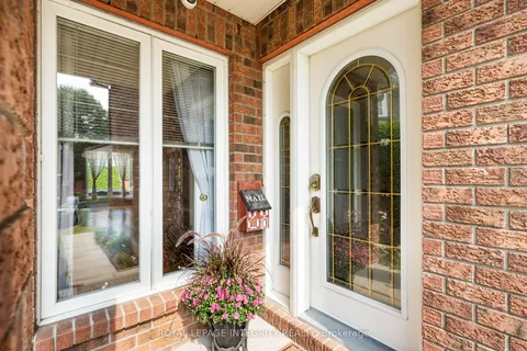 1659 Toulouse Crescent, ON K1C 6K5