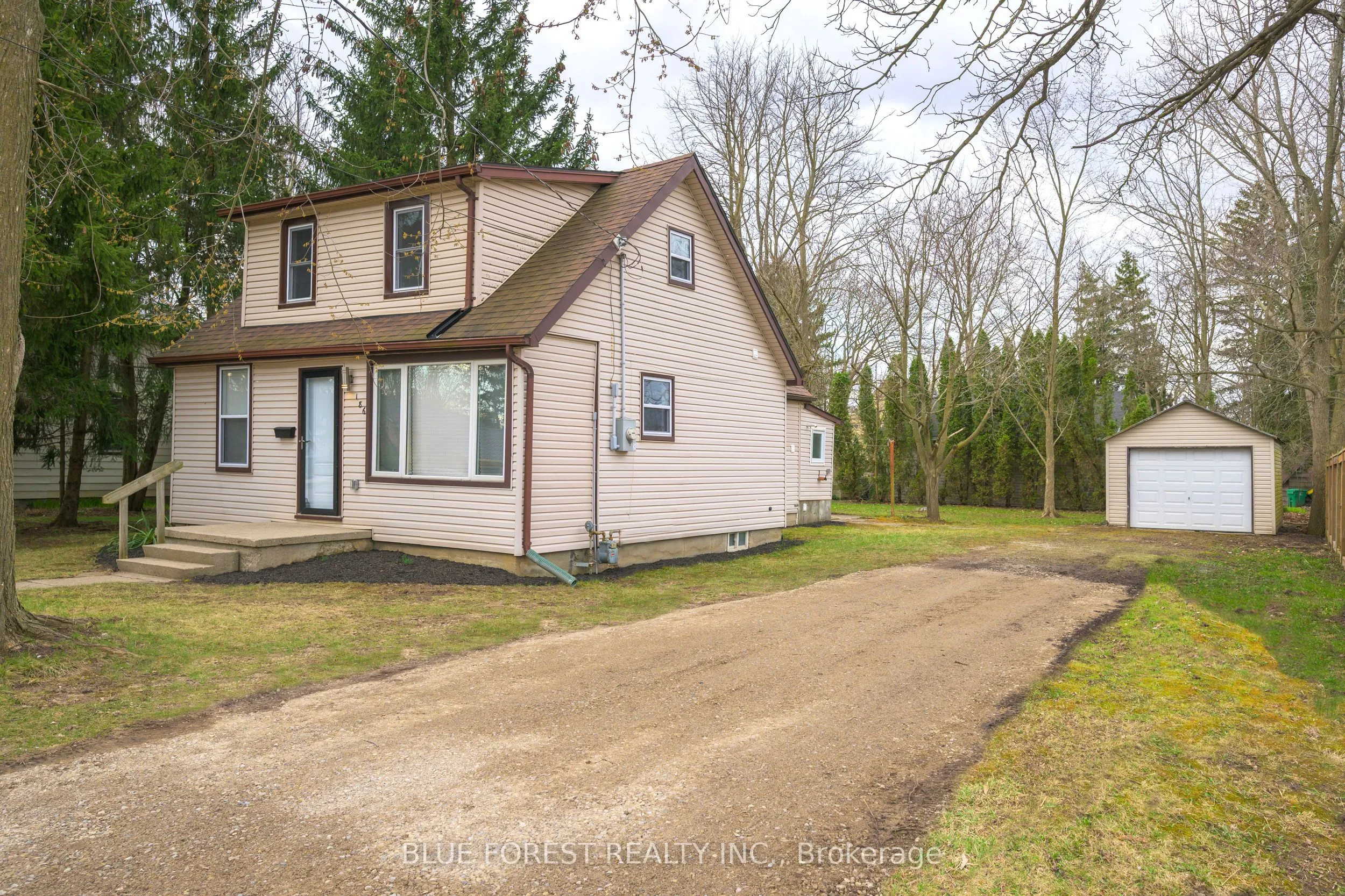 186 VICTORIA Street, ON N0L 1M0