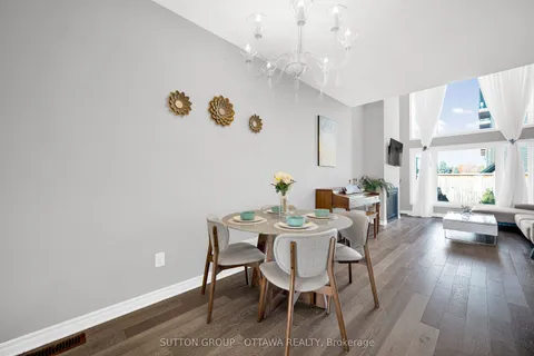 776 Carnelian Crescent, ON K1X 0A8