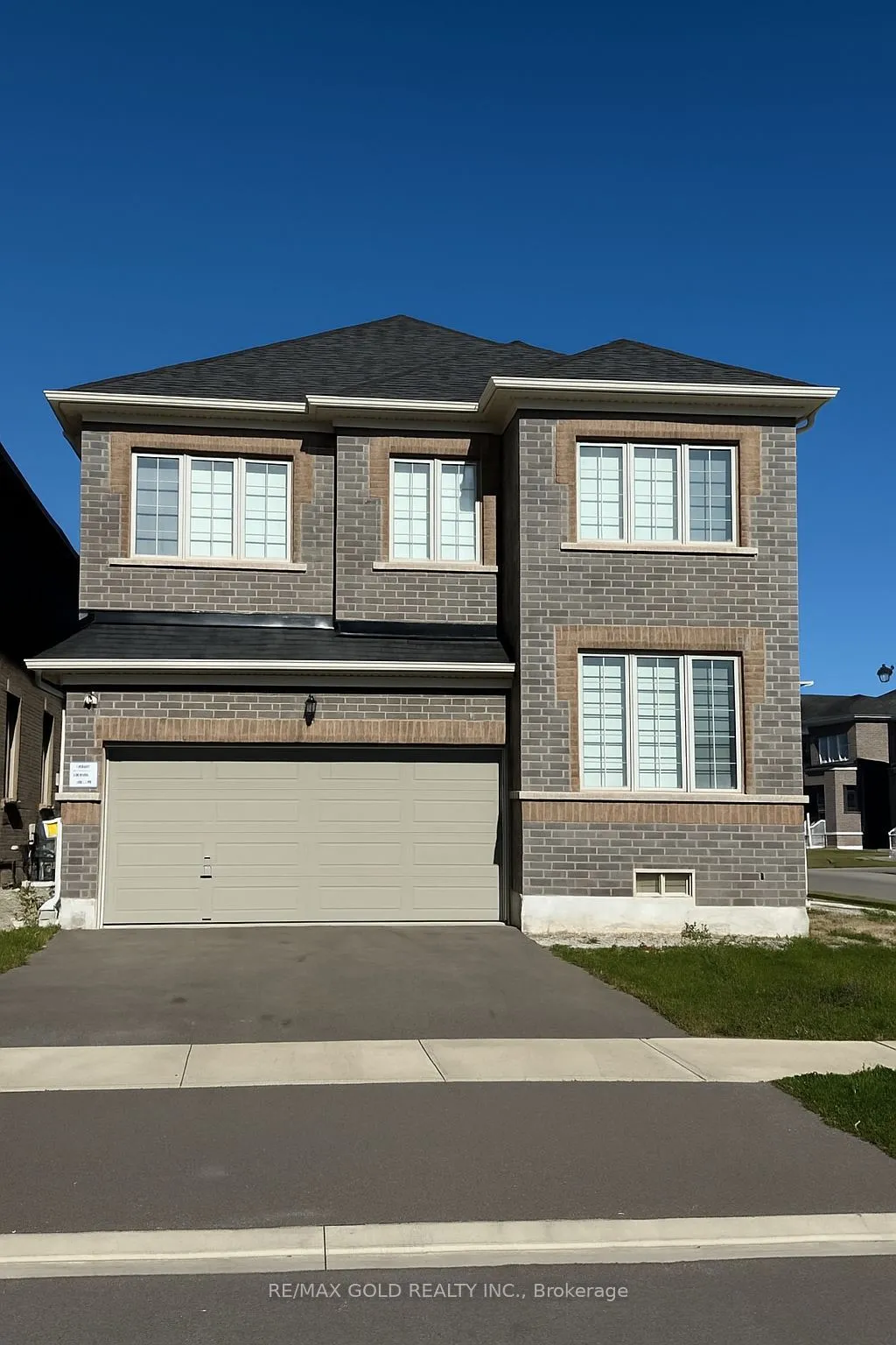 687 Anishinaabe Drive, ON L6V 3Y5