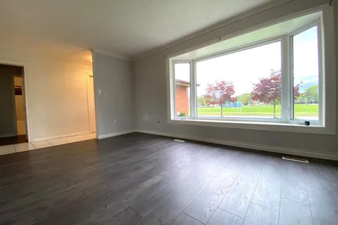 6986 Centennial Street, ON L2G 2Z1