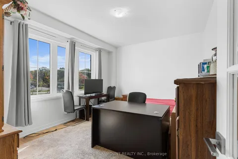 129 South Pelham Road, ON L3B 5N8