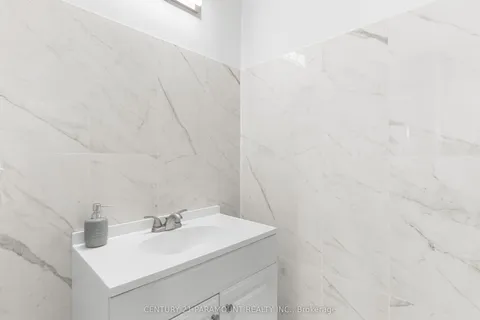 129 South Pelham Road, ON L3B 5N8