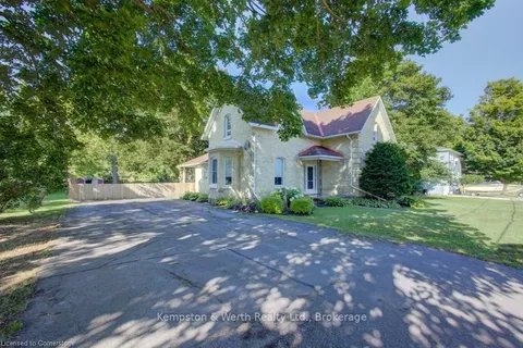 34 Queen Street, ON N0G 1H0